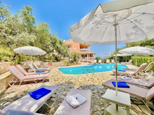 Beach Villa Thespina with private pool by DadoVillas