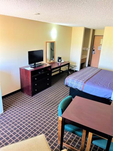 Designer Inn and Suites