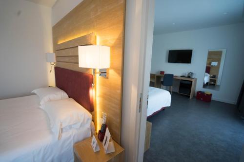 PM Hotel Room Type - Junior Suite with Balcony PM Hotel Room Type - Junior Suite with Balcony