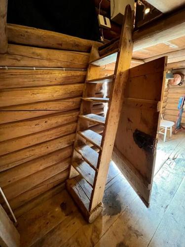 Traditional barn -Stabbur - wifi og sauna in Vinstra