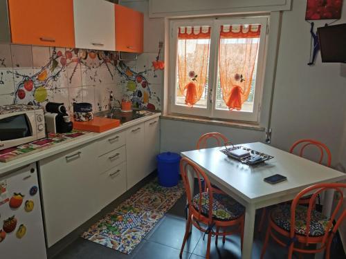 One-Bedroom Apartment image 7