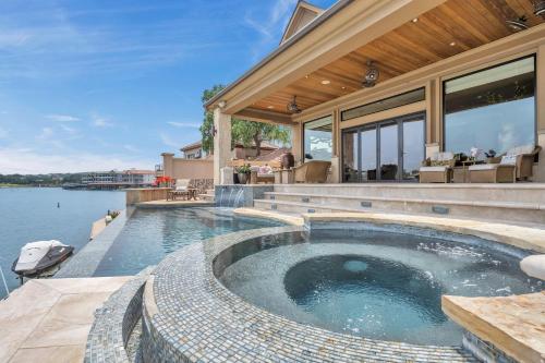 The Villa on Matern New Listing in Horseshoe Bay (TX)