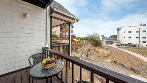 Balcony/terrace, Gangneung Eungabi near Gyeongpo Beach
