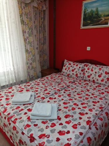 King Studio with Sofa Bed