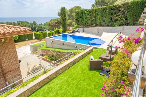 Villa Santa Cristina Lux, Ideal Familias, frente al Mar - Cala Treumal - Accommodation - Blanes