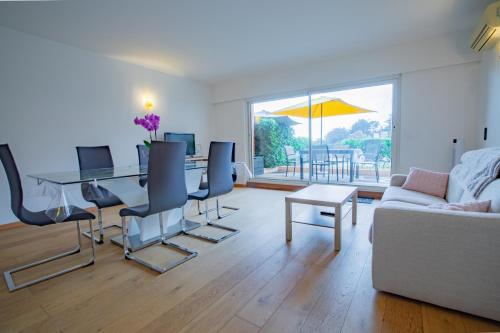 Appartement dans residence pieds dans l’eau in Le Trayas Superieur