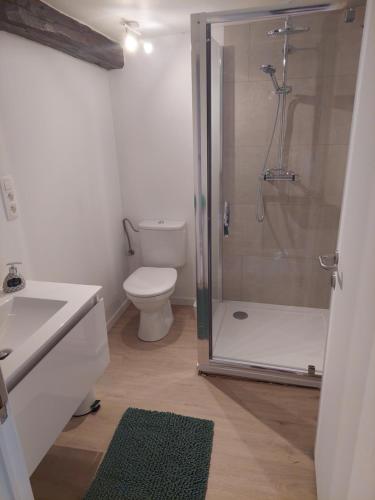 Double Room with Private Bathroom image 4