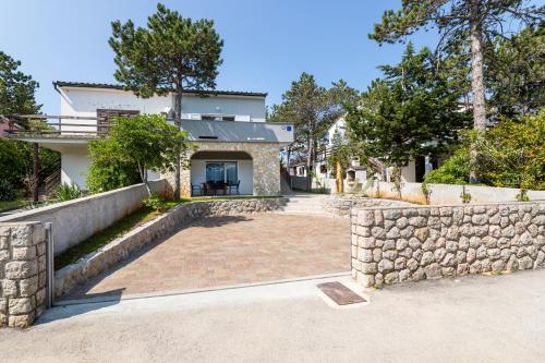 Holiday Home image 10