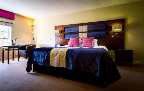 The Parklands Hotel The 4-star Parklands offers comfort and convenience whether youre on business or holiday in Perth. Both business travelers and tourists can enjoy the hotels facilities and services. Take advantage o