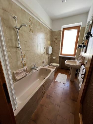 Fürdőszoba, Casa Agnese Verona appartamento parcheggio in struttura in Szentmartin Buon Albergo