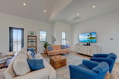 Meribella Beautiful beachfront home with boardwalk to the beach in Port Aransas, USA