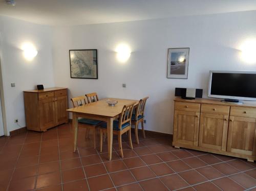 Seadmed, Kranich - Ferienwohnung mit Terrasse in Mellenthin