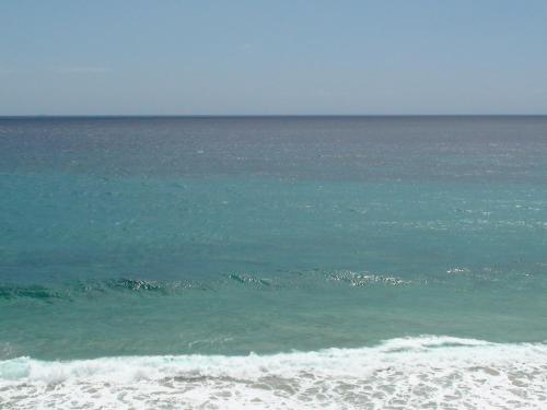 Two-Bedroom Apartment with Sea View (4-6 Adults) image 1