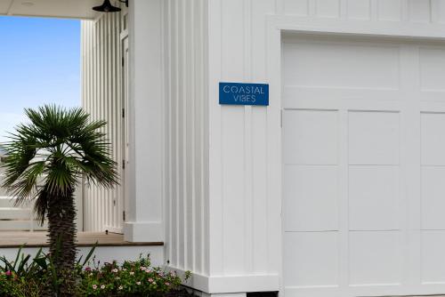 Luxury home with great resort amenities in Port Aransas, USA