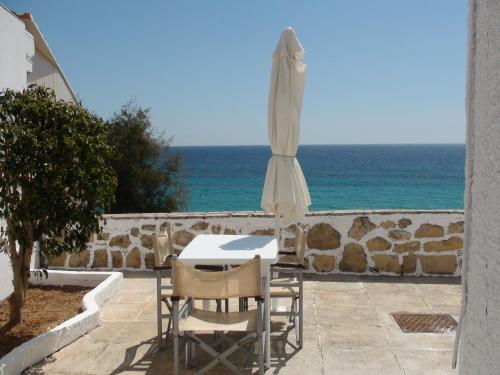 Apartment with Sea View (2 Adults ) image 4