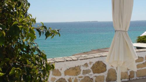Apartment with Sea View (2 Adults ) image 3