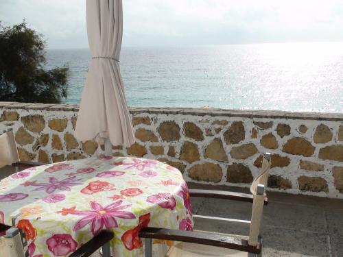 Apartment with Sea View (2-3 Adults) image 2