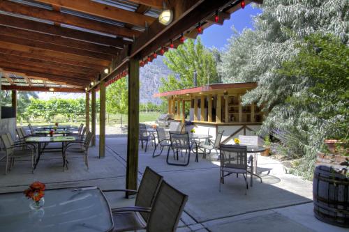 Iekārtas, Crowsnest Vineyards Guesthouse in Cawston