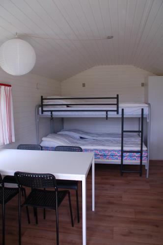 4 bunk beds