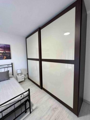 Appartamento Luminoso Domus EUR