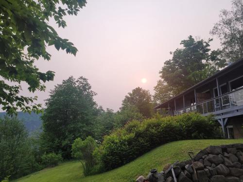 Le Lodge du lac in Saint-Faustin-Lac-Carré (QC)