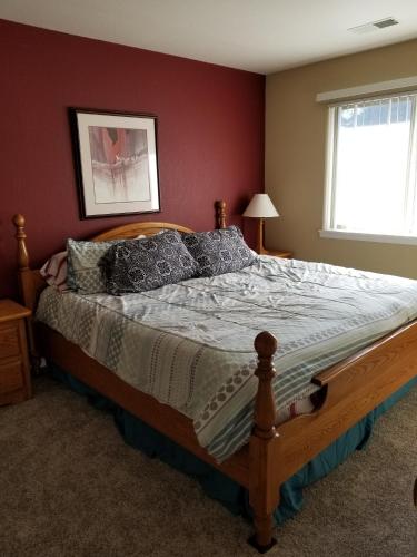 Lovely Mountain condo, remote workspace, 2 kayaks next to Lake Dillon in Frisco, USA
