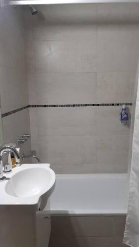 Tucuman Premium Nuevo Estudio Mejor Zona de Rosario - image 3