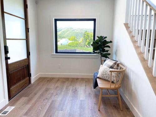 Luxury Ski Home 5 min from SnowBasin, 50' from Pineview Lake in Huntsville (UT)