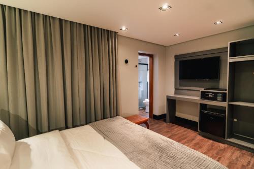 1 queen bed