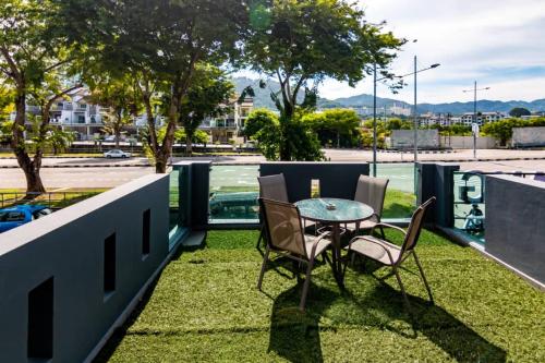 The Best Hotel in Bayan Lepas - THE LOV PENANG The Best Hotel in Bayan Lepas - THE LOV PENANG