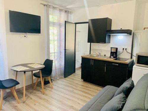 Studio Amélie-les-Bains-Palalda, 1 pièce, 2 personnes - FR-1-703-159 - Location saisonnière - Amélie-les-Bains-Palalda