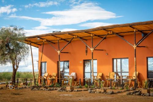 B&B Amboseli Safari Camp - The Red House - Bed and Breakfast Amboseli Safari Camp