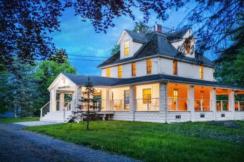 1850 Catskills Farmhouse on 8 acres in E. Durham in East Durham (NY)