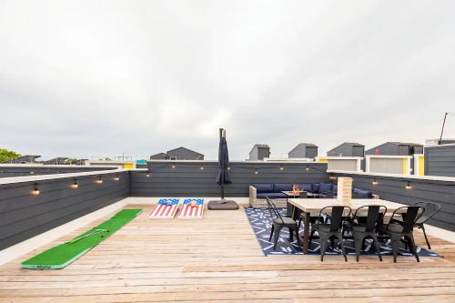 Rooftop Skyline View - Karaoke Stage - 4 Bedroom in Nashville, USA