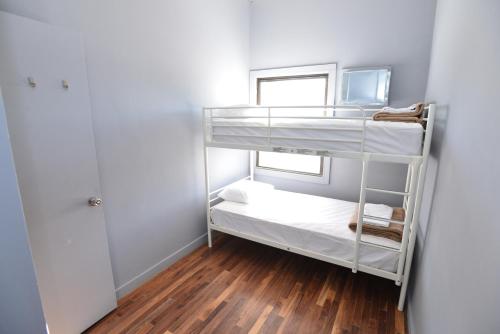 Explore Hotel and Hostel Union City (NJ)