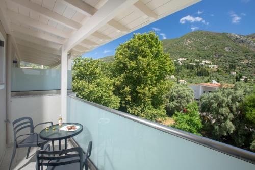 Zisis Suites - image 6
