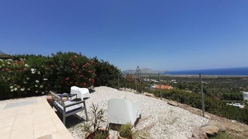 Villa Irene, Amazing views, Lindos 10 mins, Beach 4 mins