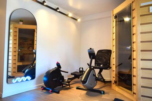 Julia Blue, Villa Hostal Naou Hossegor - sauna - salle de sport - wifi - netflix 3
