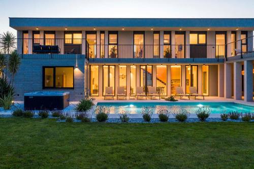 Villa with Private Pool image 5