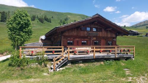 Baita Medil gîte à louer Paneveggio
