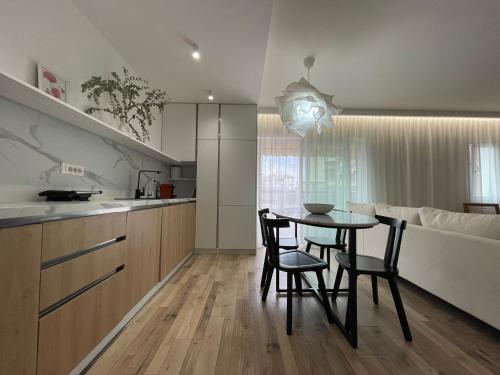 Myslym Shyri's Apartments 4