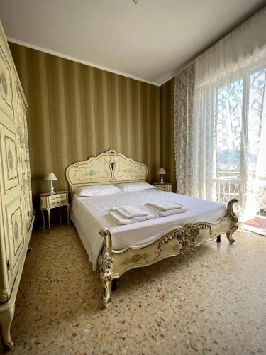 Double Room with Balcony and Sea View