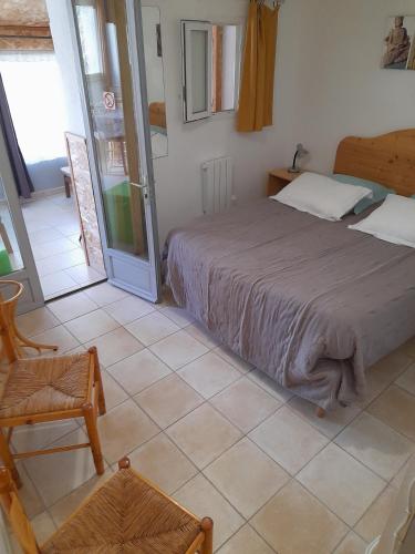 Chambres d'Hôtes Chez Cécile à Lagnes – Lagnes
