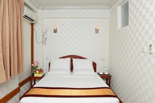 Superior Double Room with City View image 2