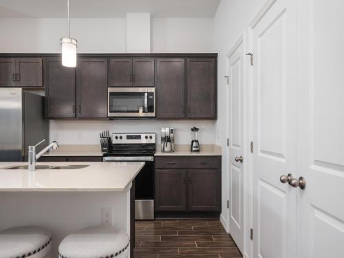 Breezy Villa Breezy Villa