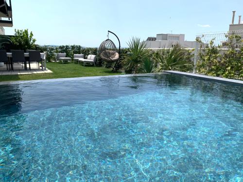 New LUXURY apartment with sea view and PRIVATE heated pool, 50m from the beach, Split (Foto 7)