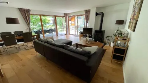 Wunderschöne Wohnung am See mit Sauna & Whirlpool in Unterterzen, Schweiz