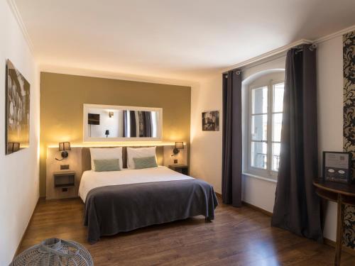 L'Hôtel by Hostellerie du Château - image 11