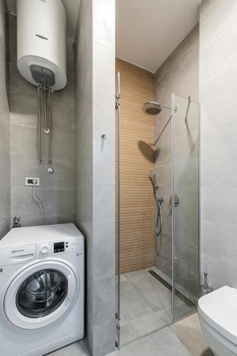 VERTIGO Modern Studio-Free private parking-Fast Wi-Fi - image 4
