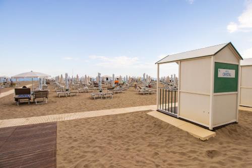 Hotel Crystal - image 7